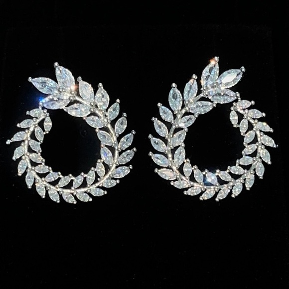 Silver Cubic Zircon Leaf CZ Wreath Rhinestone Diamond Earrings - Picture 6 of 7
